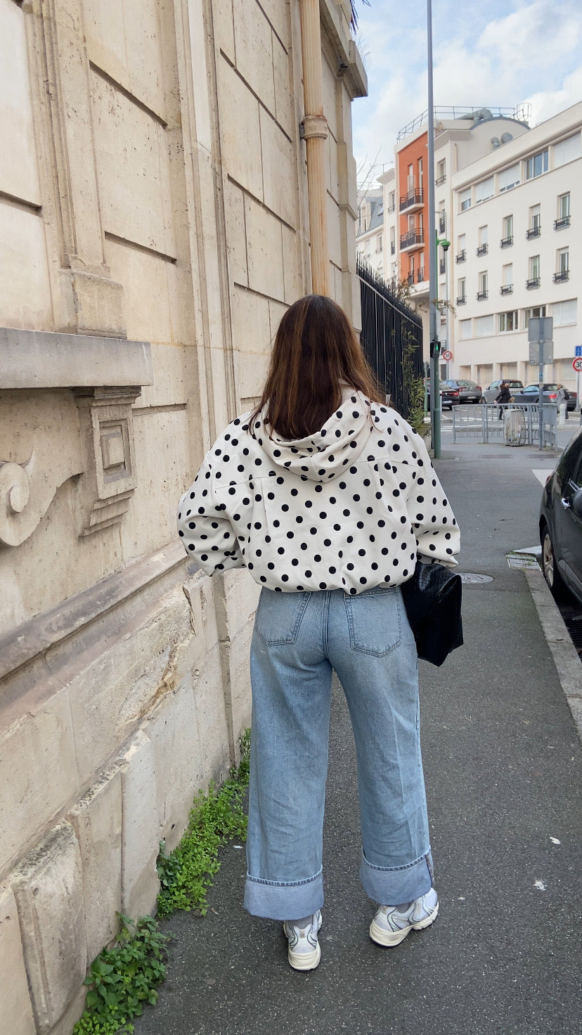 Veste légère à pois blanche