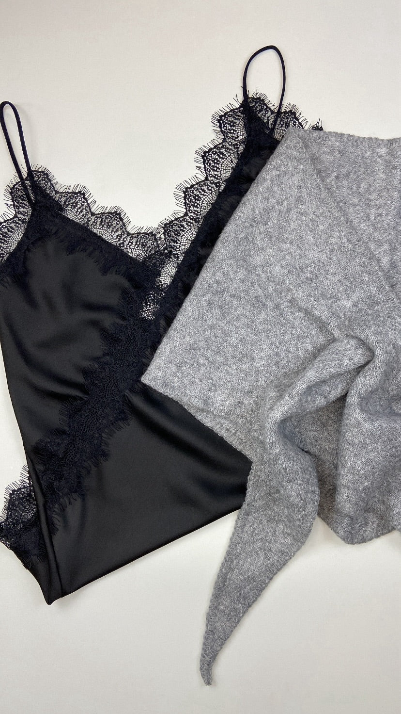 Écharpe triangle Sybille grise