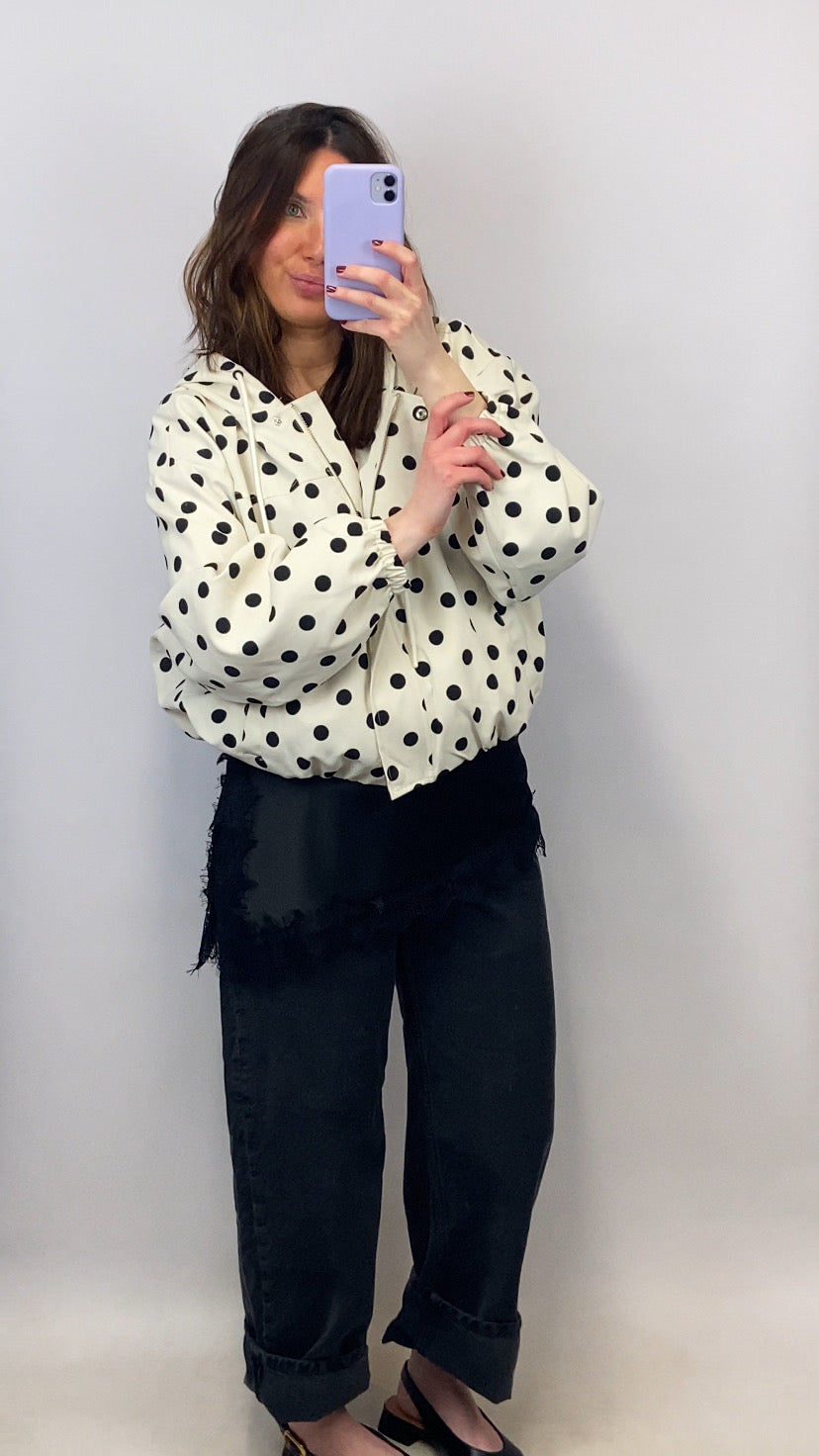 Veste légère à pois blanche