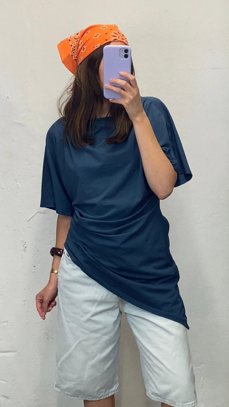 Tee asymétrique bleu pétrole | COMING SOON